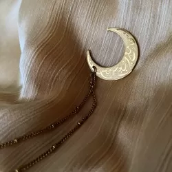 Islamic Gifts 94:5 Crescent Pendant Necklace at Riwaya