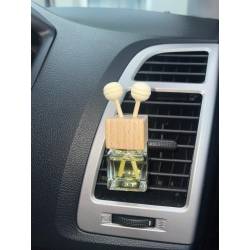 Perfect Gift Experience a burst of joy and fulfilment with our pure Essential Oil Blend. This little bottle contains a carefully crafted mix of mood-enhancing oils, while on the road. Featuring zesty citrus and soothing lavender, designed to enhance your driving experience with a positive and refreshed mindset every time.  Car diffuser vent clip, comes with a flower decoration.  The scent: Lavender, orange and bergamot  