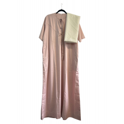 Perfect Gift Emirati Thobe with Matching Palestinian-style imamah – Traditional Elegance for Special Occasions Celebrate tradition in style with this classic Emirati thobe, thoughtfully designed for comfort and distinction. Ideal for special occasions, it comes with a matching Palestinian-style imamah to complete the look. Features:Long thobe with short sleeves – breathable and ideal for warm climatesLightly glazed polyester fabric – offers a soft sheen and refined textureCollar with press stud closure – for a neat, structured appearanceDecorative fabric buttons – add a touch of cultural eleganceTone-on-tone front topstitching – subtle yet sophisticated detailTwo side pockets – practical and discreetMatching Palestinian-style imamah (head wrap) – perfect for formal wear and special occasions Composition: 100% high-quality polyesterThis Emirati thobe and Palestinian-style imamah set is perfect for Eid, weddings, jummah, and special gatherings&mdash;combining cultural heritage with modern finess. ***Palestinian-style imamah sold separately&nbsp;